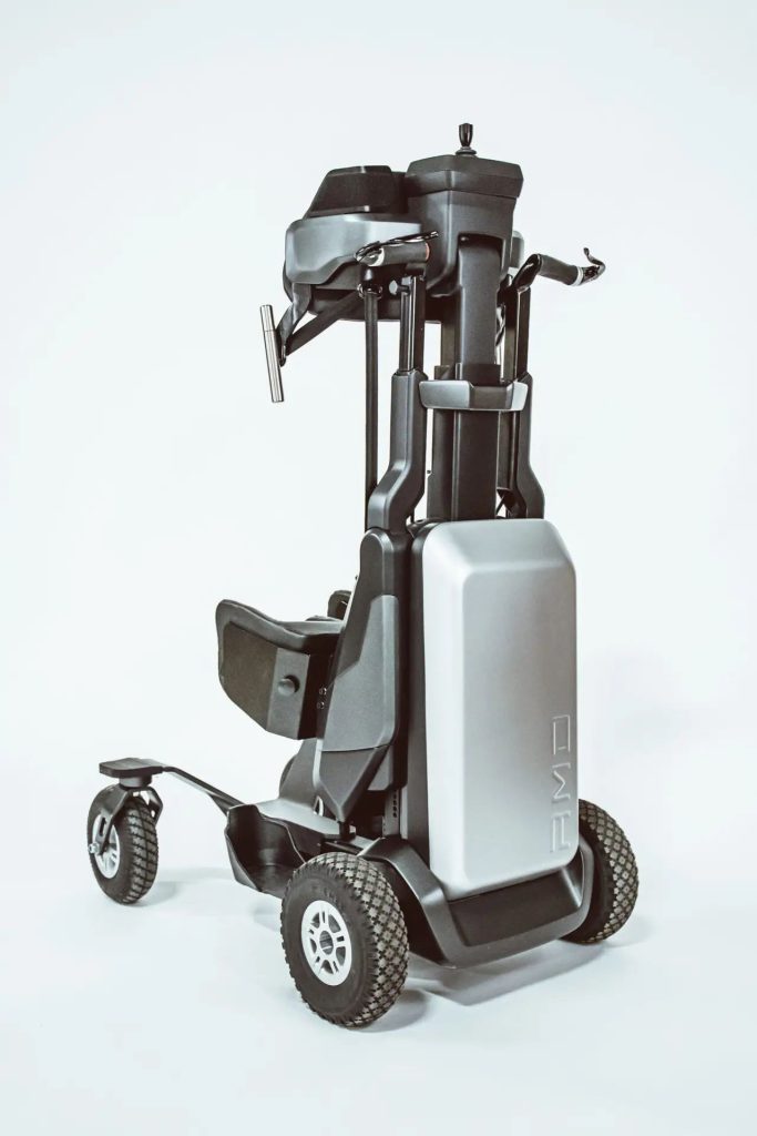 Tek RMD M1 standing device raising a user to eye level indoors